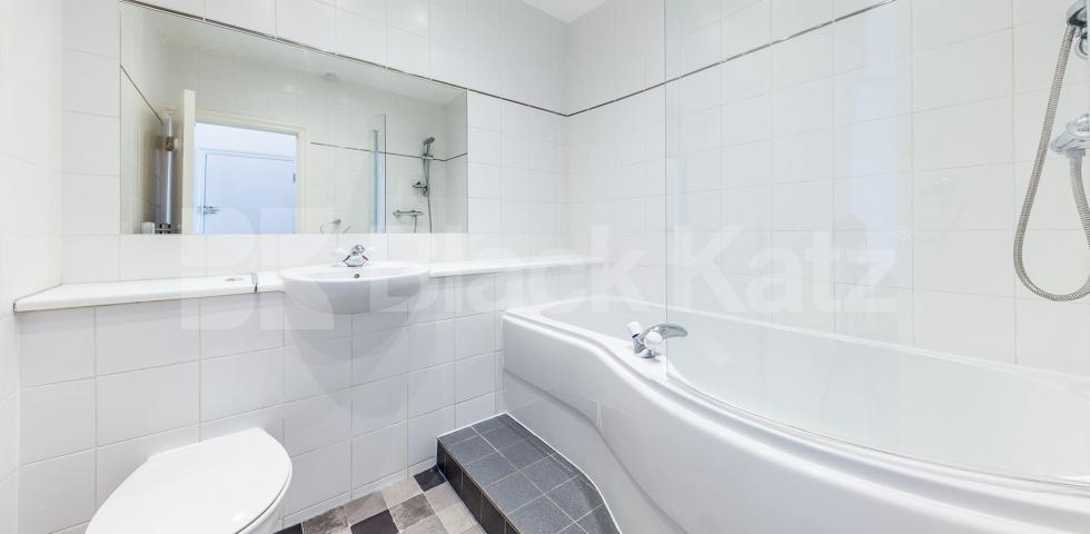 Recently refurbished one bedroom flat set with a period house near tube & shops Tufnell Park Road, Tufnell Park